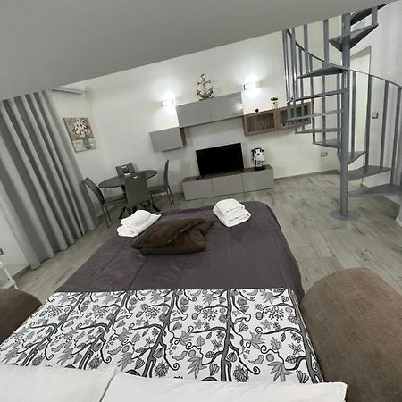 Napoli Centro-La Casa Di Lucio Bed & Breakfast Екстериор снимка