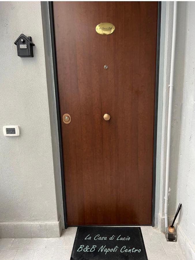 Napoli Centro-La Casa Di Lucio Bed & Breakfast Екстериор снимка